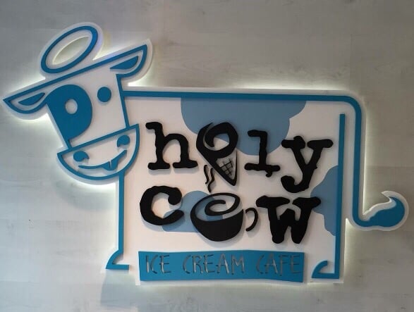 Holy Cow Ice Cream Café Logo