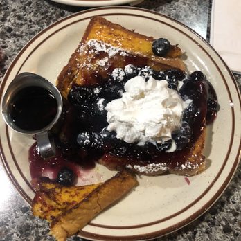 Golden Nugget - Blueberry french toast - American Near Me - Chicago, Illinois