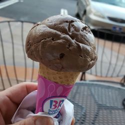 Baskin Robbins - 3 bucks