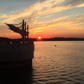 Smothers Park - Sunset at the amphitheater - Parks Near Me - Owensboro, Kentucky Smothers Park - Sunset at the amphitheater - Parks Near Me - Owensboro, Kentucky