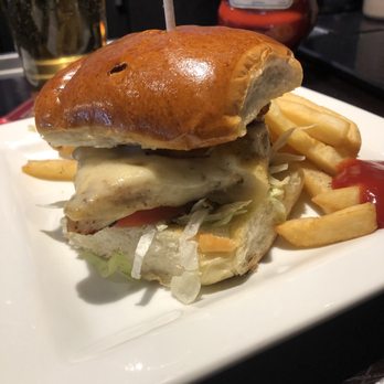 Chili's - 1/2 Bacon Avocado Grilled Chicken Sandwich - Tex-Mex Near Me - Pleasanton, California