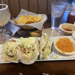 El Maguey - Shrimp tacos, Jumbo Margarita