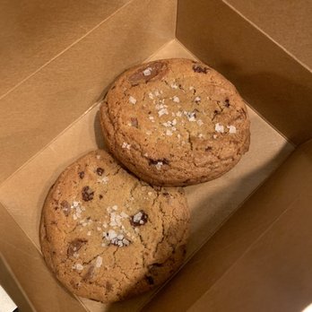 Bettina - Salted chocolate chip cookies - Pizza Near Me - Santa Barbara, California