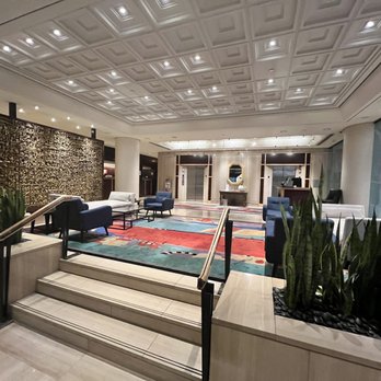 Metropolitan Hotel Vancouver - Lobby - Hotels Near Me - Vancouver, British Columbia Metropolitan Hotel Vancouver - Lobby - Hotels Near Me - Vancouver, British Columbia