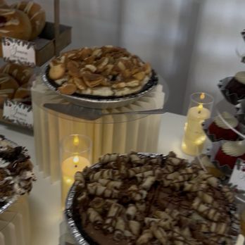 Fireman Derek's Bake Shop & Cafe - Whole Nutella Pie - Desserts Near Me - Miami, Florida