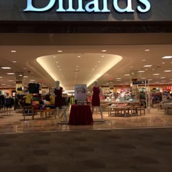 Dillard's - Entrance.
