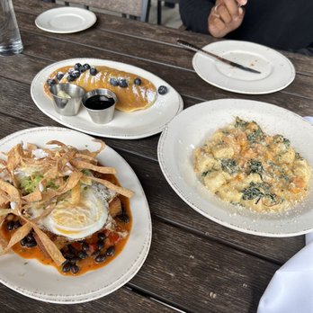Wood Stack Pizza Kitchen - Metuchen - Huevos Stackos Fall Gnocchi Lemon Ricotta Pancakes - Pizza Near Me - Metuchen, New Jersey