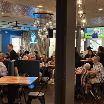 Antimony Brewing - Indoor dining area with a cool vibe - Bars Near Me - Lenox, Massachusetts