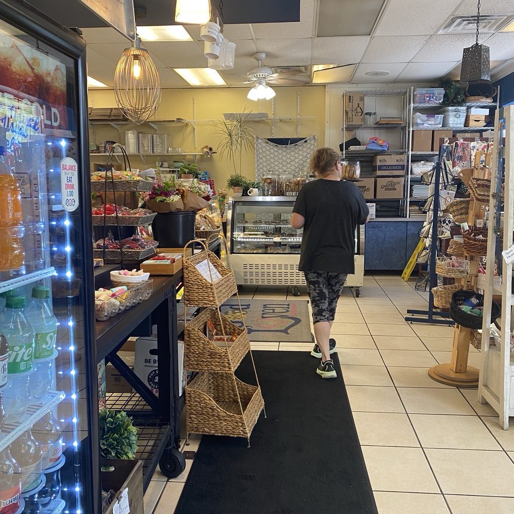 Good L'oven - Interior - Bakeries Near Me - Pittsburgh, Pennsylvania