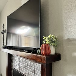 Mireles Cleaning Services - All dust gone on TV is beautifully cleaned. I'm short so I could only get the bottom half lol