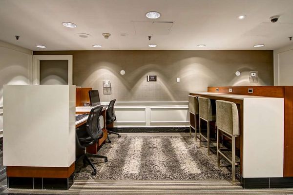 DoubleTree by Hilton Hotel Toronto Downtown by null