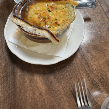 Compagnon Wine Bistro - French onion soup - French Near Me - San Pedro, California Compagnon Wine Bistro - French onion soup - French Near Me - San Pedro, California
