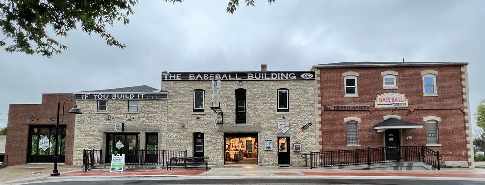 The Baseball Hall Of Dreams Logo