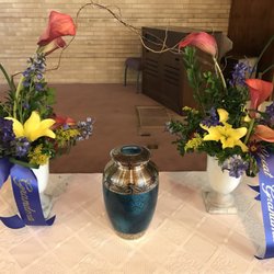 Vickies Flowers - What we received....not pleased