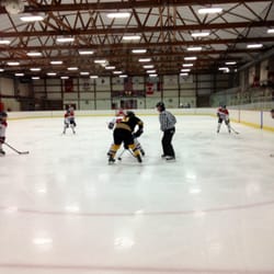 Veterans Memorial Rink
