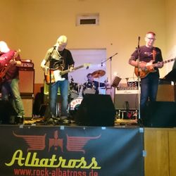 Fuldagarten - Aus Hann. - Münden rockt "Albatross" die beigetreten Gäste.