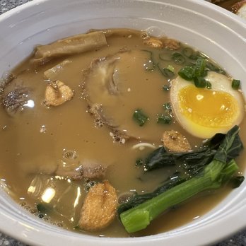 Chef's Ramen - Tonkotsu miso ramen - Ramen Near Me - Honolulu, Hawaii Chef's Ramen - Tonkotsu miso ramen - Ramen Near Me - Honolulu, Hawaii