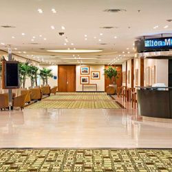 Hilton - Lobby