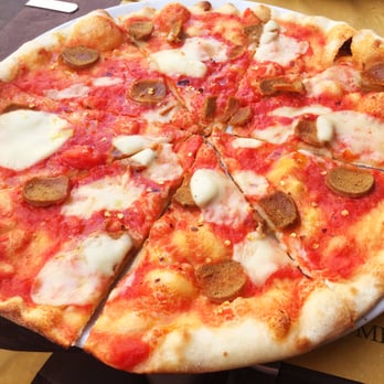 Rifugio Romano - Vegan Pizza! - Pizza Near Me - Rome, RM