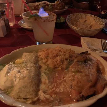 El Compadre - Chile rellenos - Mexican Near Me - Los Angeles, California El Compadre - Chile rellenos - Mexican Near Me - Los Angeles, California