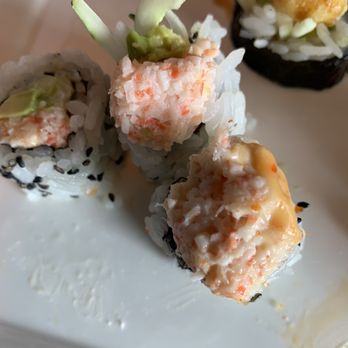 Chef Soon Contemporary Sushi - California roll - Sushi Bars Near Me - Woodridge, Illinois