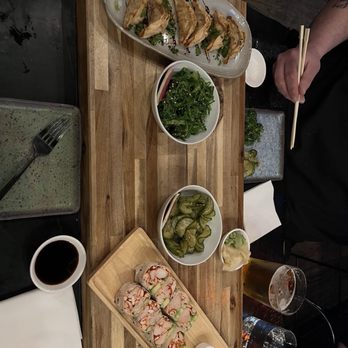 Izakaya Cabin - chicken gyoza, seaweed salad, sonomono salad, lobster roll - Sushi Bars Near Me - Crested Butte, Colorado Izakaya Cabin - chicken gyoza, seaweed salad, sonomono salad, lobster roll - Sushi Bars Near Me - Crested Butte, Colorado