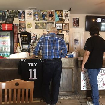 Lee Roy's Chicken & Burgers - Counter - Hot Dogs Near Me - Edcouch, Texas Lee Roy's Chicken & Burgers - Counter - Hot Dogs Near Me - Edcouch, Texas