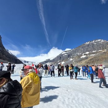 Columbia Icefield - Tours Near Me - Banff, Alberta