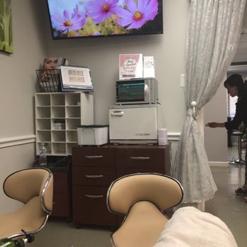 Lana's Salon & Spa - Hair Salons Near Me - Herndon, Virginia