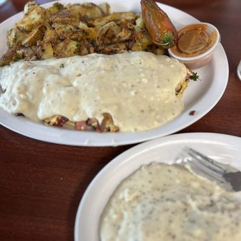 Rodeo Cafe - Combo omelette with biscuits and gravy - Breakfast & Brunch Near Me - Norco, California