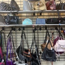 Clothes Mentor Edmond, OK - Purses