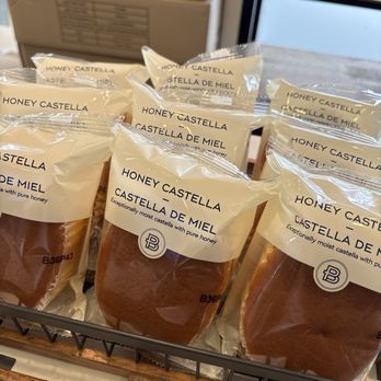 Paris Baguette - Honey Castella - Coffee & Tea Near Me - San Jose, California Paris Baguette - Honey Castella - Coffee & Tea Near Me - San Jose, California