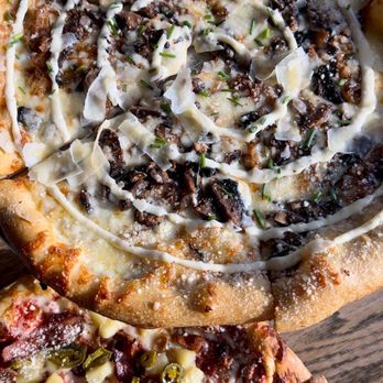 Mellow Mushroom - Holy Shiitake Pie Pacific Rim - Pizza Near Me - Chesterfield, Missouri