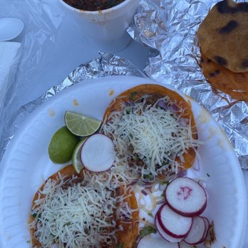 Teddy’s Red Tacos - Birria tacos and consume - Food Trucks Near Me - Los Angeles, California