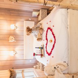Au Refuge des 3 Ours - La Cabane de L'Ourson Blanc avec l'option Surprise Romantique
