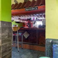 El Sombrero Mexican Restaurant - Bar