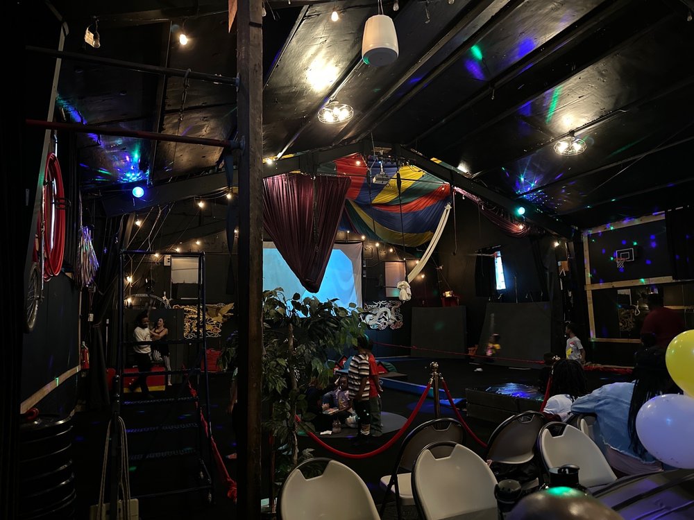 BUCK’S SPORTS BARN Updated June 2024 75 Photos & 23 Reviews 2303