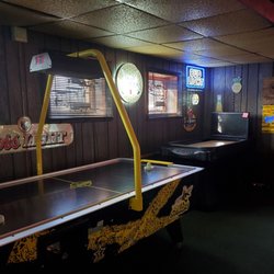 Trio Lounge & Restaurant
