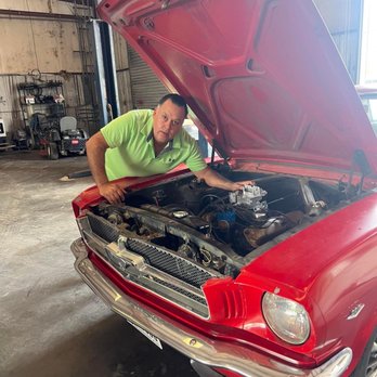 Rolo's Carburetors - Working on installing a carburetor, remember its an extra fee! - Auto Repair Near Me - Houston, Texas Rolo's Carburetors - Working on installing a carburetor, remember its an extra fee! - Auto Repair Near Me - Houston, Texas