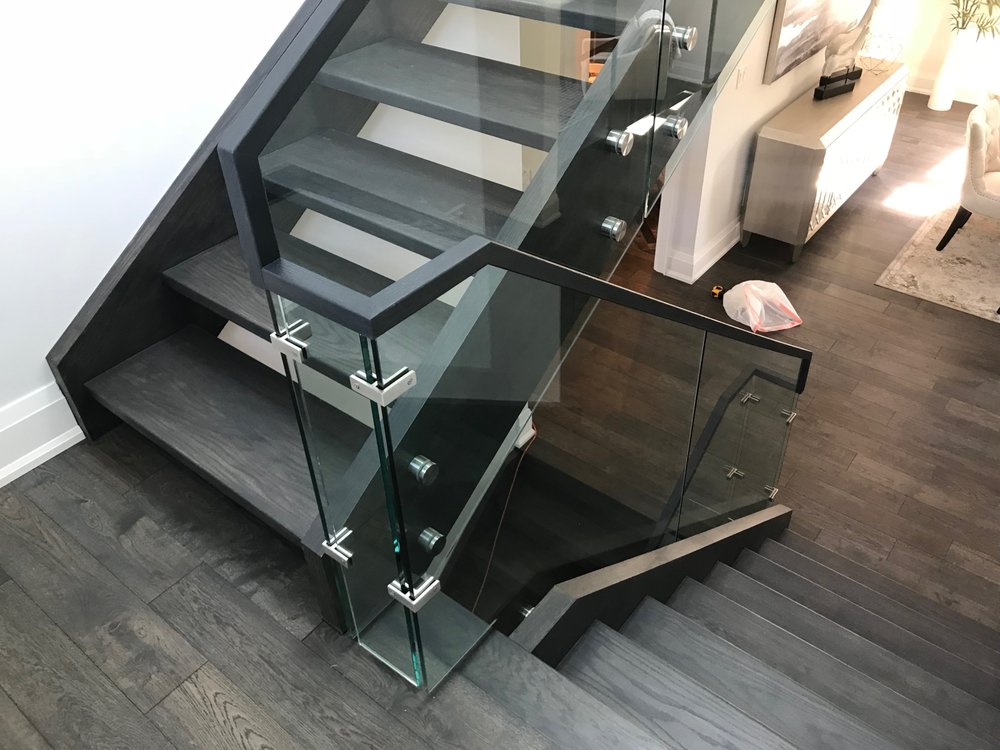 VIVID GLASS AND MIRROR Updated July 2024 24 Photos 1545 Britannia