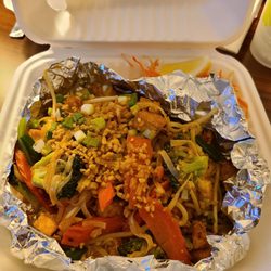 Erawan Thai Cuisine - Pad Thai with fried tofu