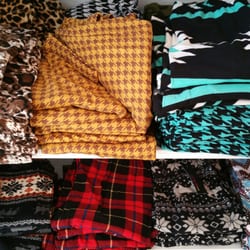 Hey, Penelope Boutique - Printed leggings $15.99