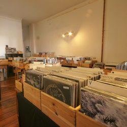 Bis Aufs Messer - The Store