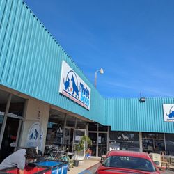 Rancho Coastal Humane Society Thrift Shop