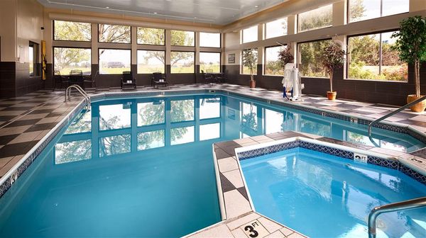 Best Western Suites by null