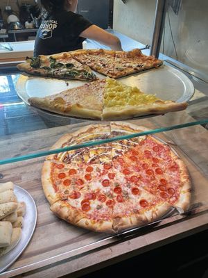 Fremont Pizza by null