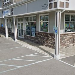 Benzinger's Clothing Care - Front entrance.