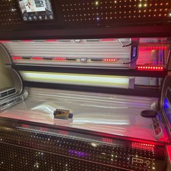 Beach Bum Tanning Bayonne - Bed number 15 - amazing quality and strength! Also super clean!