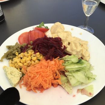 Bäsebeiz Chopfholz - Salad Near Me - Hinwil, ZH Bäsebeiz Chopfholz - Salad Near Me - Hinwil, ZH