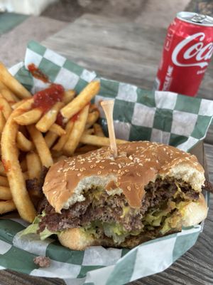 Gimme Burger by null